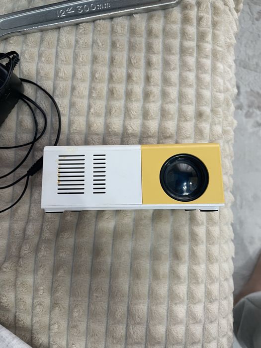 Продам пректор цена 10000