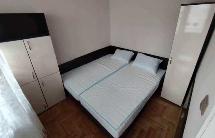 Дава се под наем Двустаен апартамент в София, Лозенец - 60 кв.м за 425 € - Снимка #2