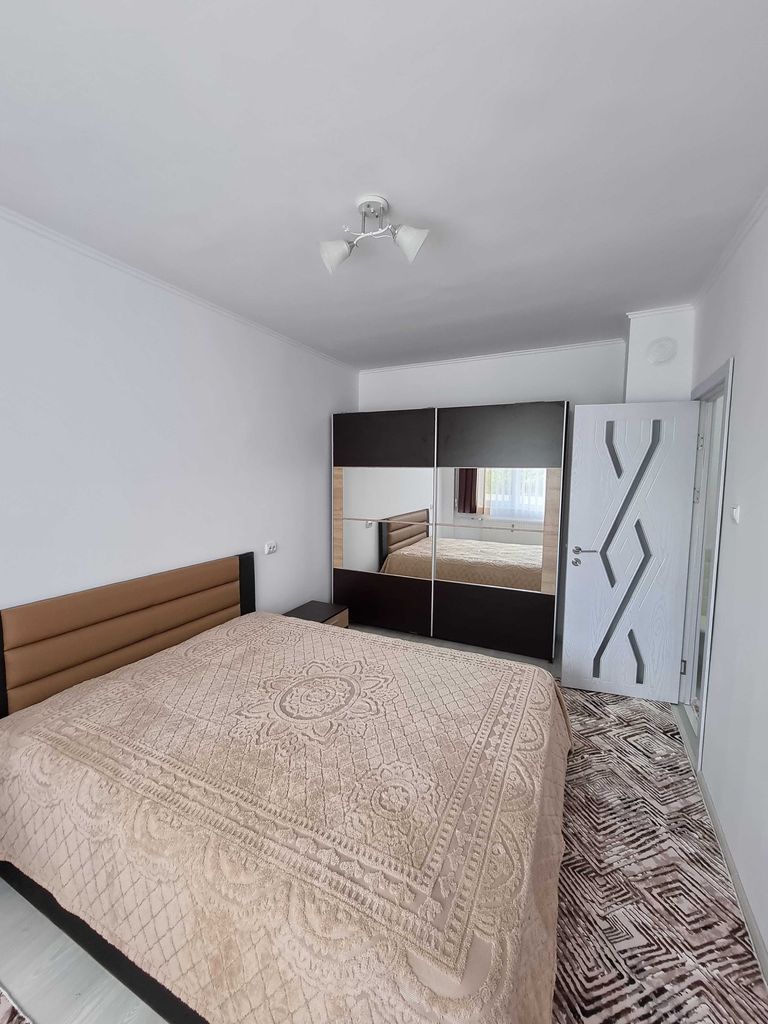 Дава се под наем Тристаен апартамент в Разград, Освобождение - 90 кв.м за 510 € - Снимка #12