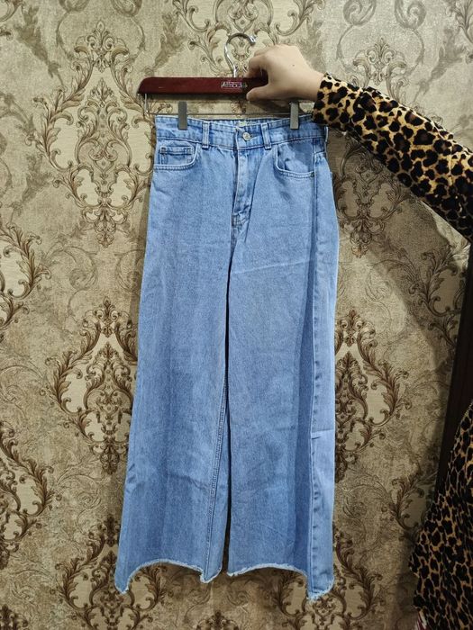 Женские джинсы. Ayollarni kiyimi