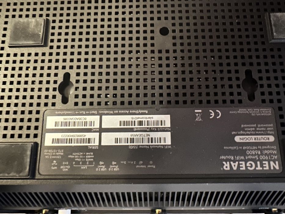 Router wireless netgear r6800