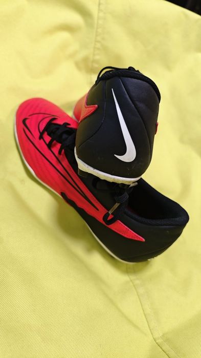 Футболни бутонки Nike, 44 номер