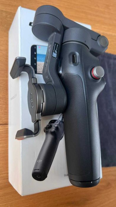 Sistem de stabilizare DJI Osmo Mobile 7P, Negru