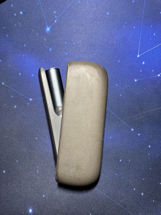 Vand Iqos Iluma cu stilou