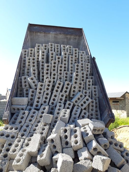 Шлакоблок строительный