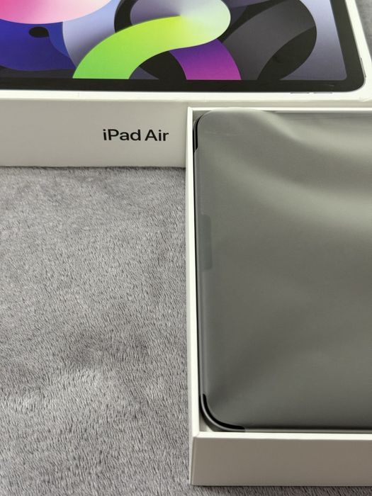 Vând Apple iPad Air 4 (2020) + Apple Pencil gen. 2