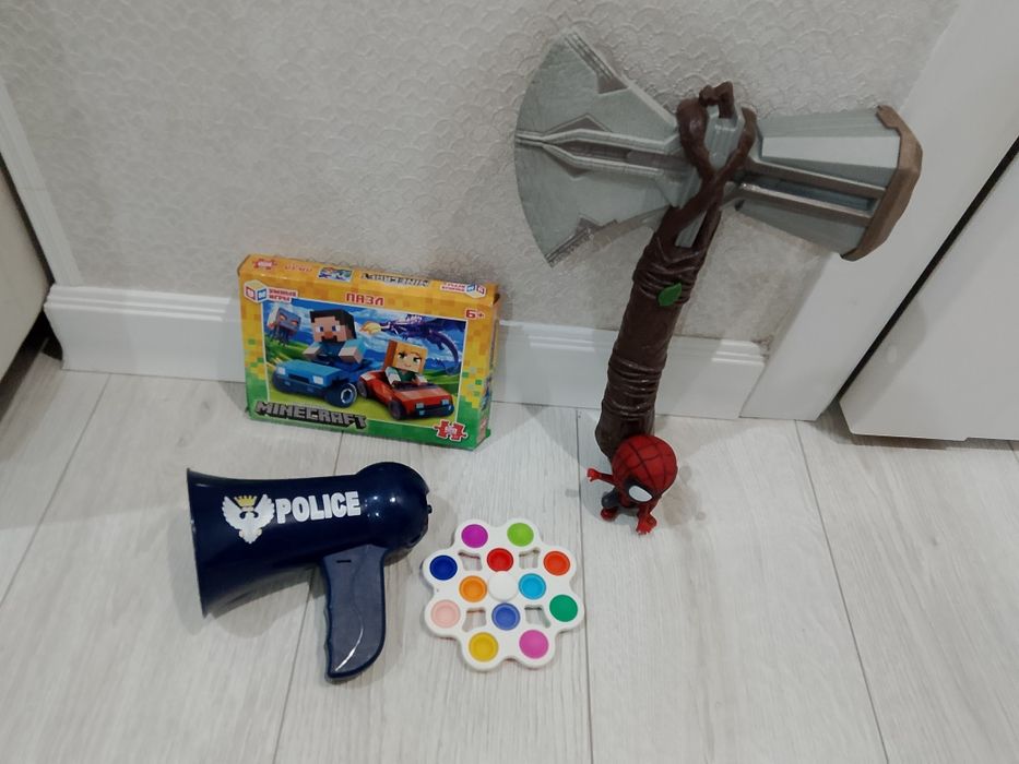 Игрушки для мальчика