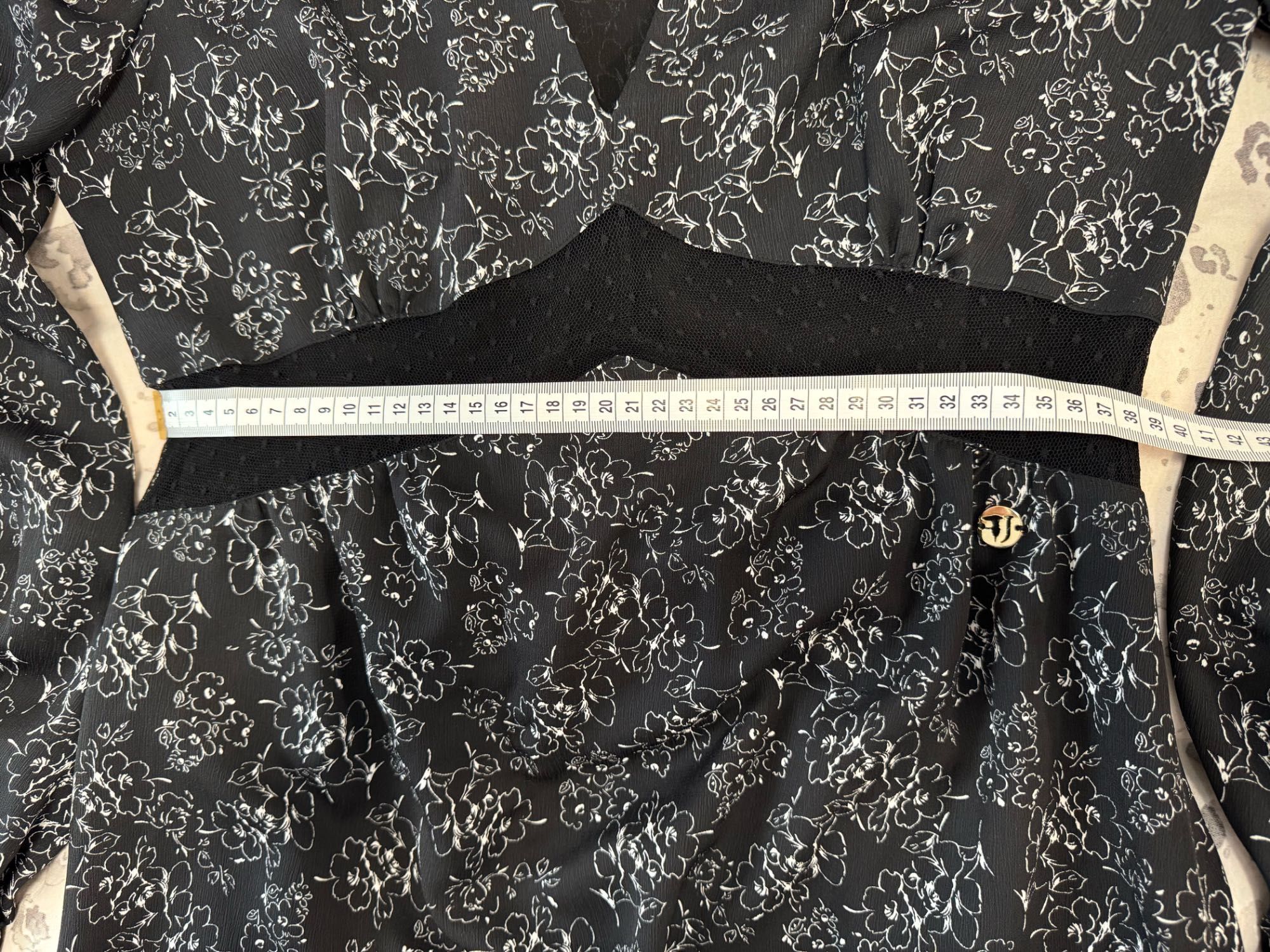 Страхотна рокля Trussardi