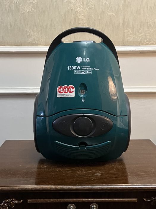 Пылесос LG V-C3038ND