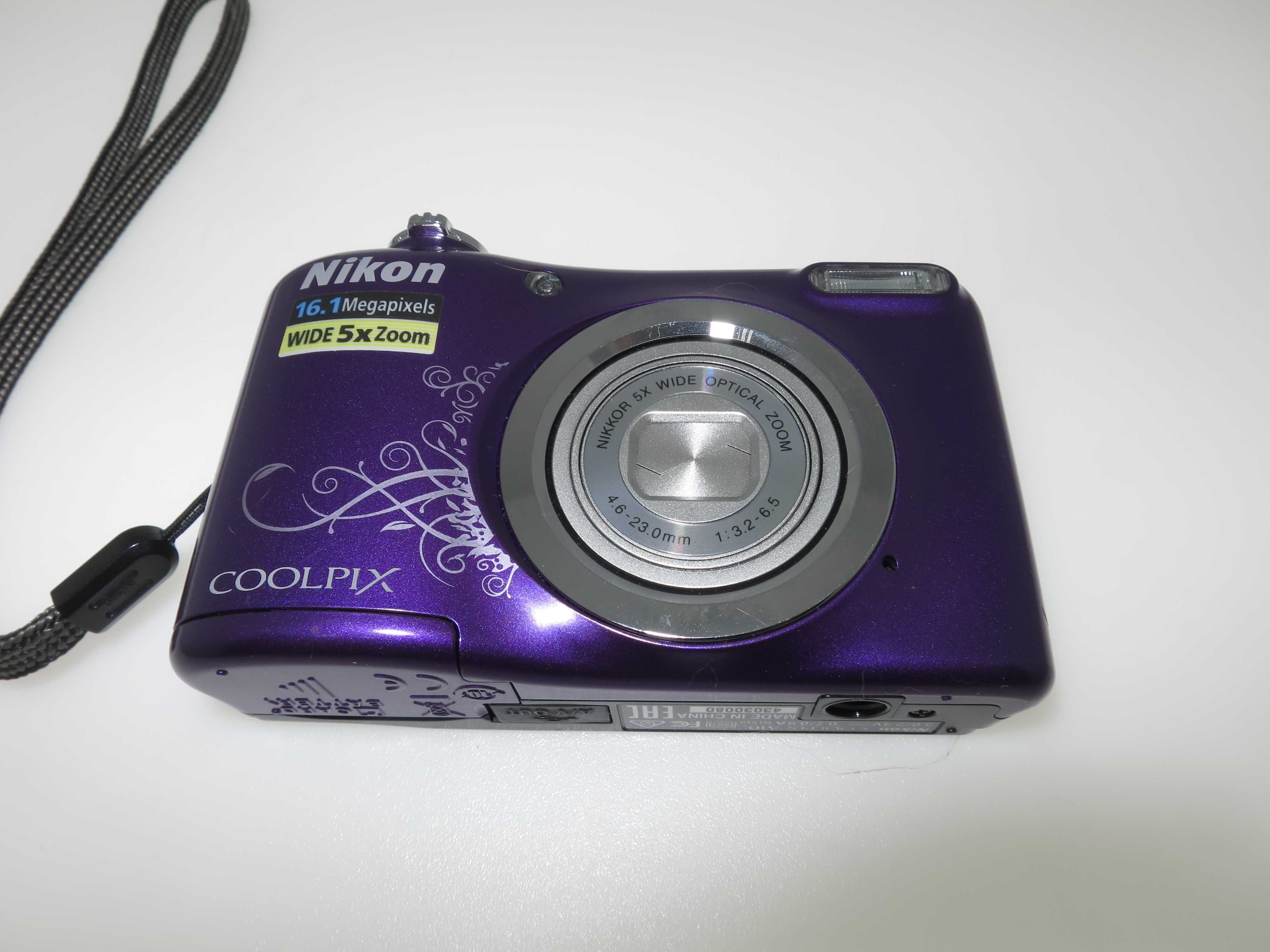 Nikon Coolpix A10 страхотен малък лилав в фотоапарат отлично състояние