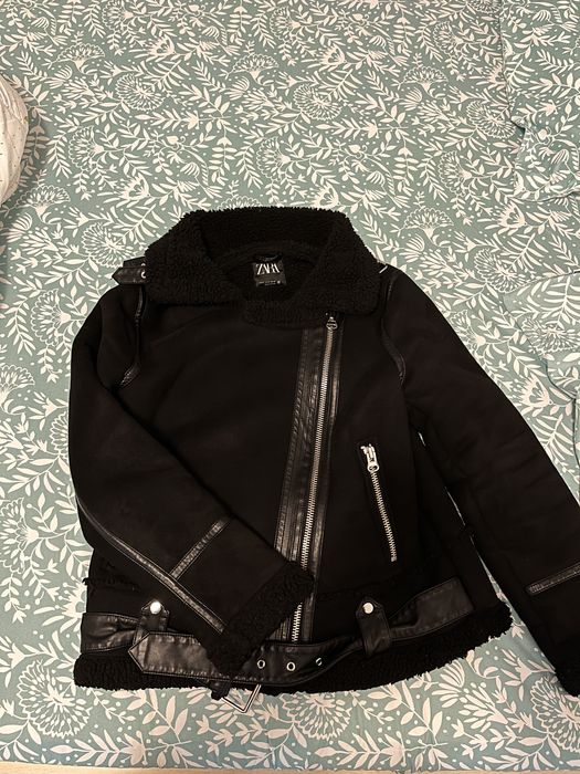 Geaca noua, nepurtata  Zara