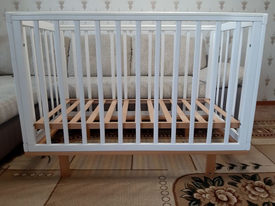 Кроватка Happy baby mirra