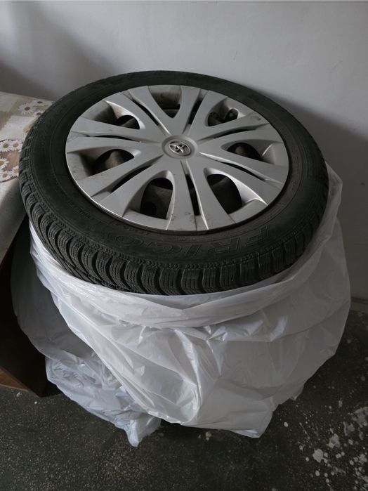 Roata toyota tabla