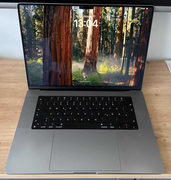 MacBook Pro 16" (2021, M1 Pro) – 16GB RAM, 512GB SSD, 128 cicluri