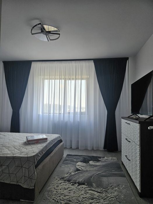 Inchiriez apartament