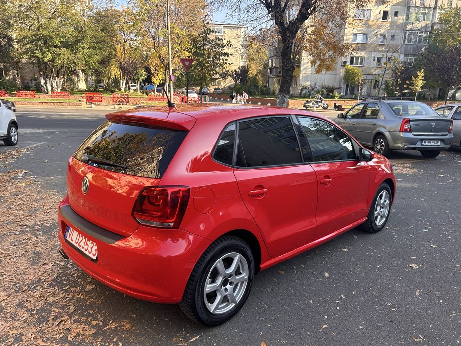 Volkswagen Polo 2010 1.4 L benzina 80 cp euro 5 impecabil varinate +/-