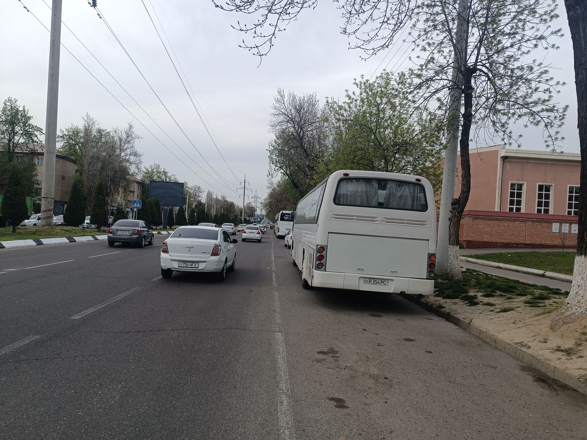 Avtobus 100% завод метан sotiladi