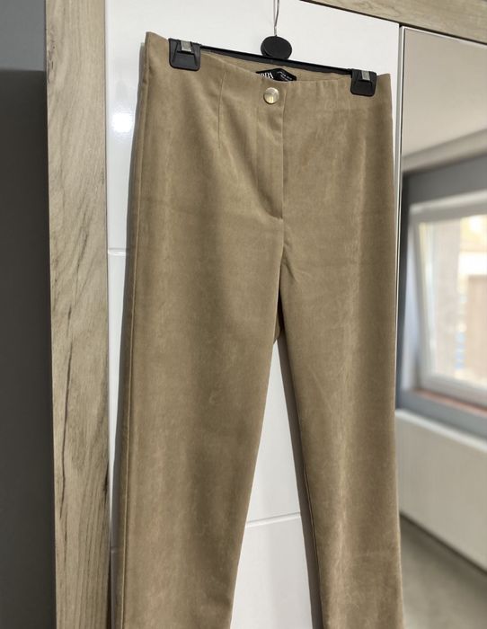 Pantaloni zara noi