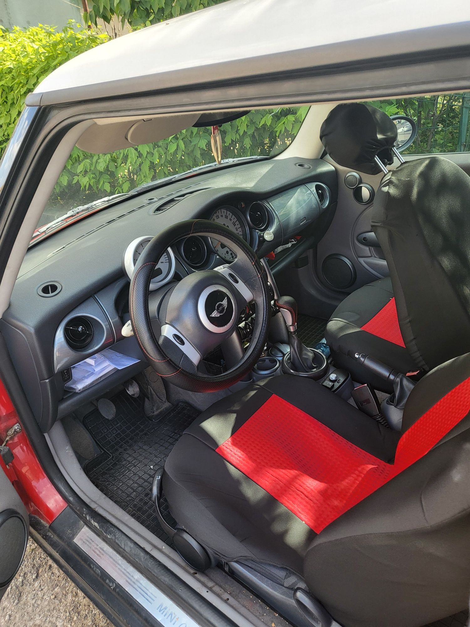 Vand mini cooper sau schimb cu diesel si 5 usi plus diferenta!