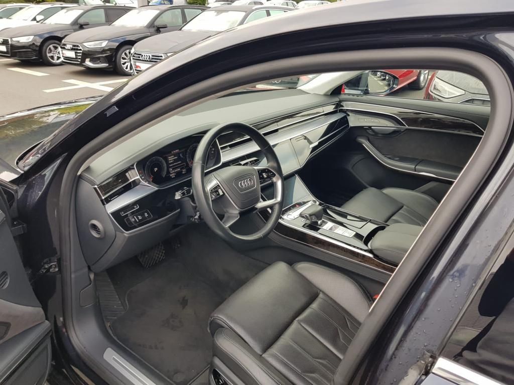 Audi a8 3.0tdi. Hybrid