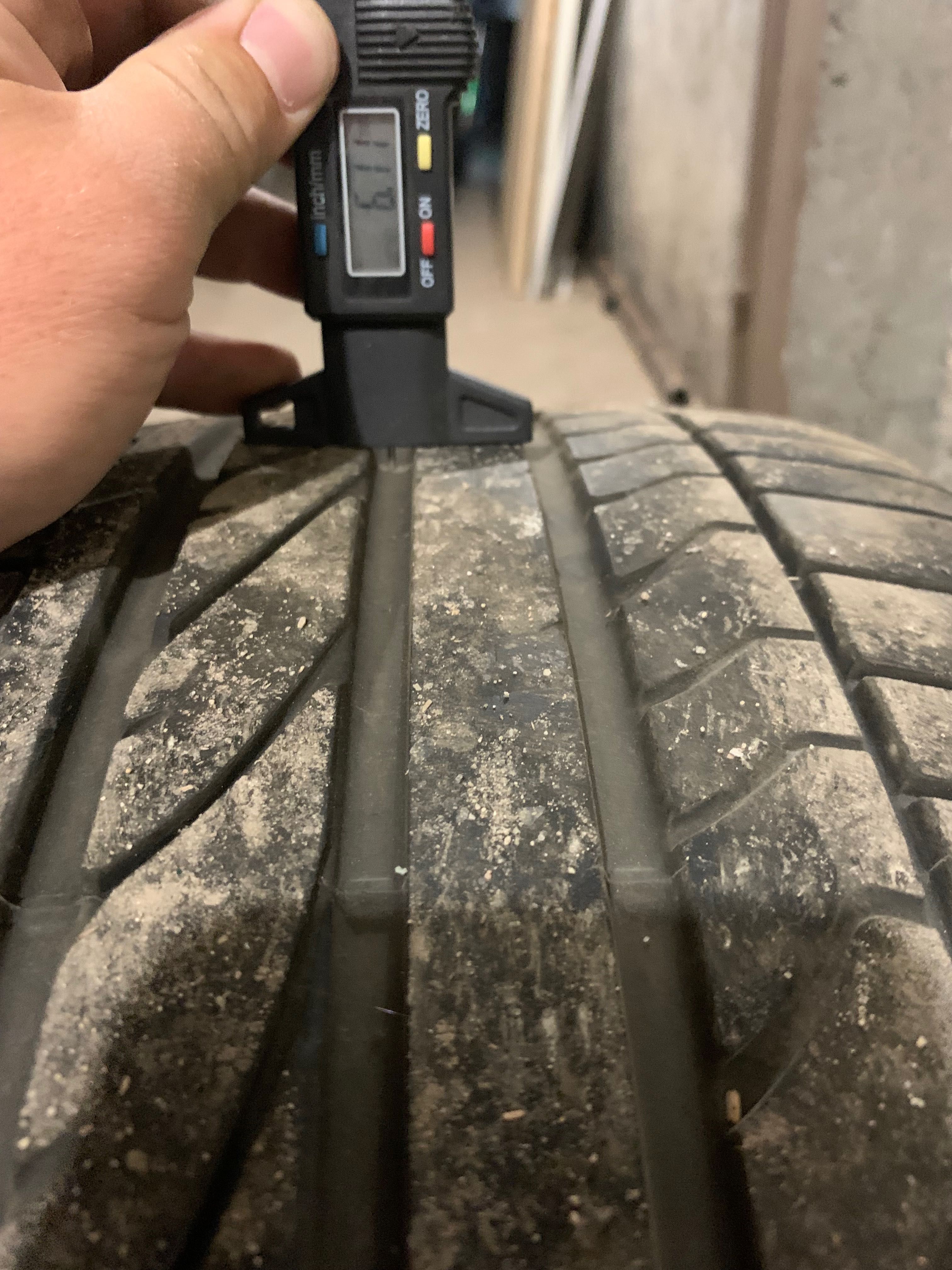 Гуми  255 40 17  Bridgestone potenza