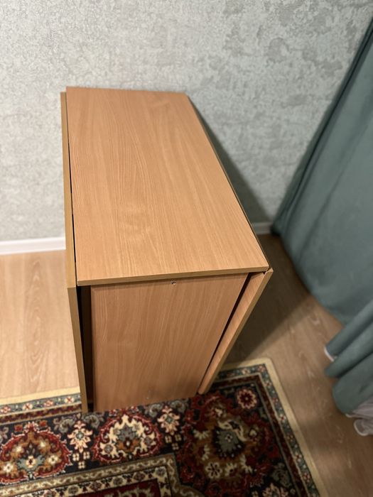 Үлкен биік үстел сатылады