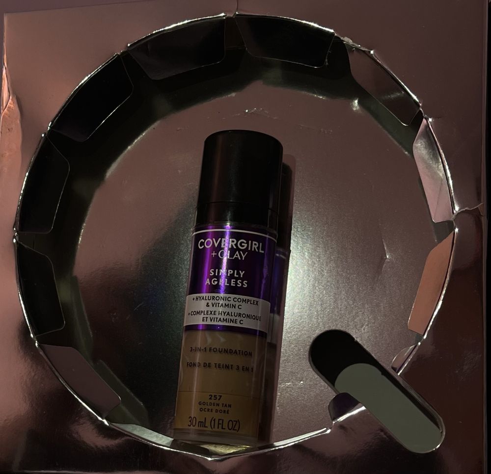 CoverGirl + Olay Simply Ageless 3‑in‑1 Foundation