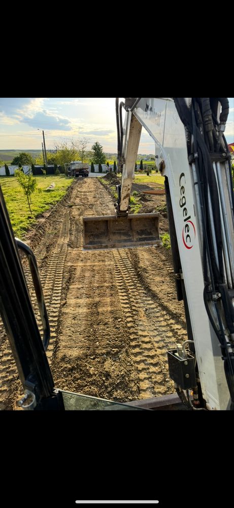 Escavator 3.5t - sapaturi, fundatii, nivelari, Botosani, Corni