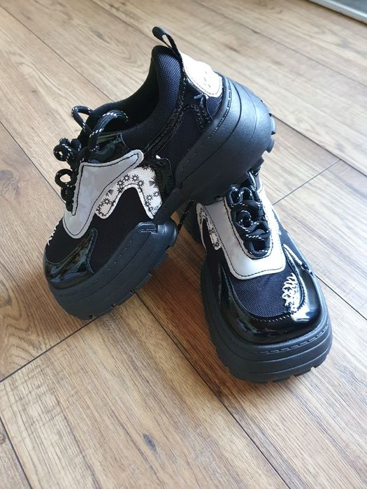 Vând pantofi damă 36