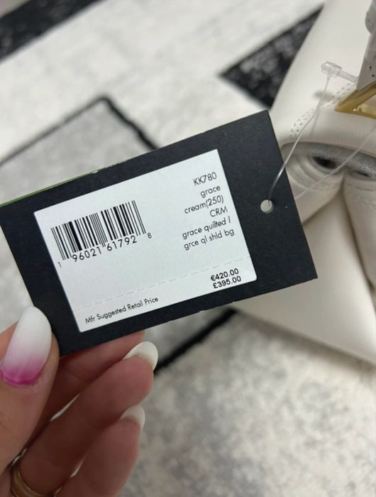 Vand geanta Kate Spade New York culaore alb,noua cu eticheta!