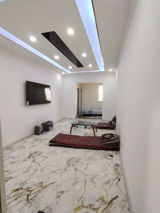 Чирчик ш. 9 м/н 10-автобаза Галерейка кирпичный дом 1/3/4 40 м²