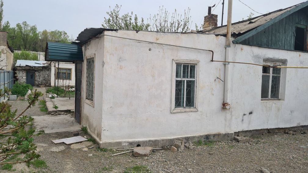Дом продам, район зеленый ковер