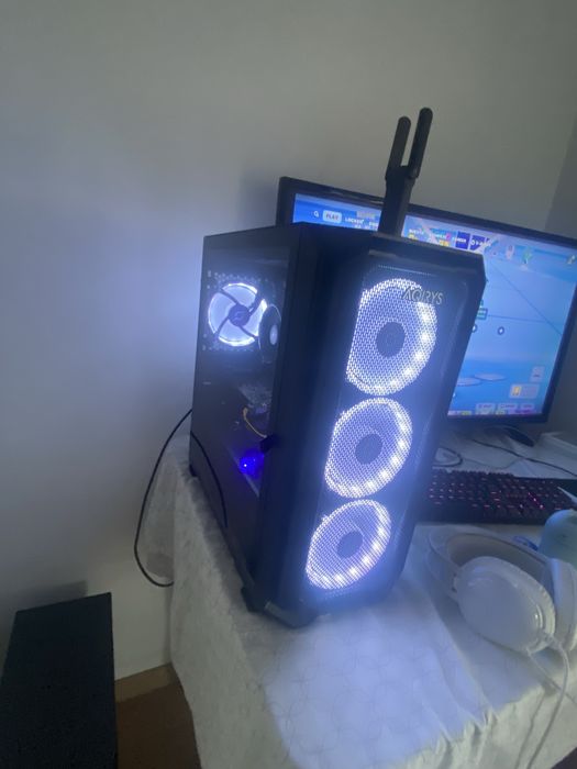 Vand Pc gaming !