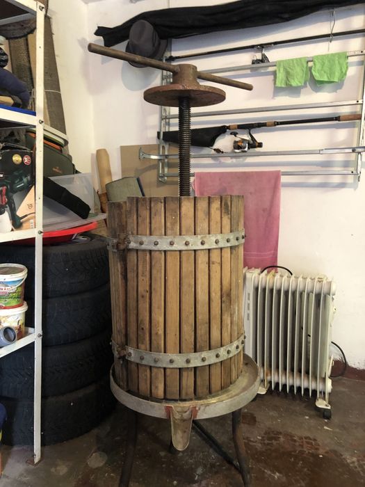 Presa struguri confectionata