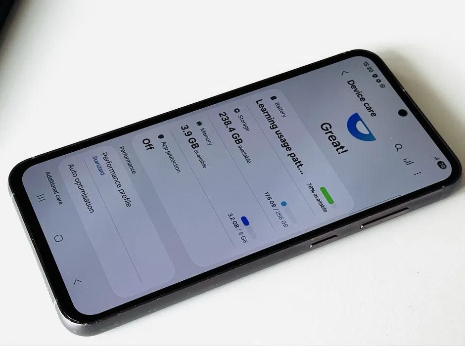 Samsung S23 FE 256GB Gray Гаранция 6 месеца