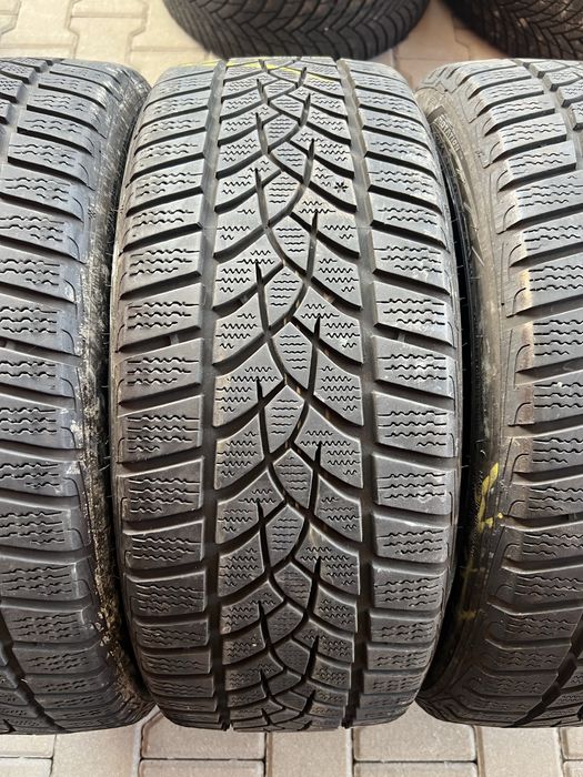 4 броя Зимни Гуми 205/45/18 GOOD YEAR ДОТ: 2022