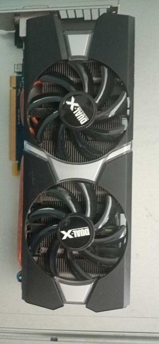 Продавам видео карта R9,,