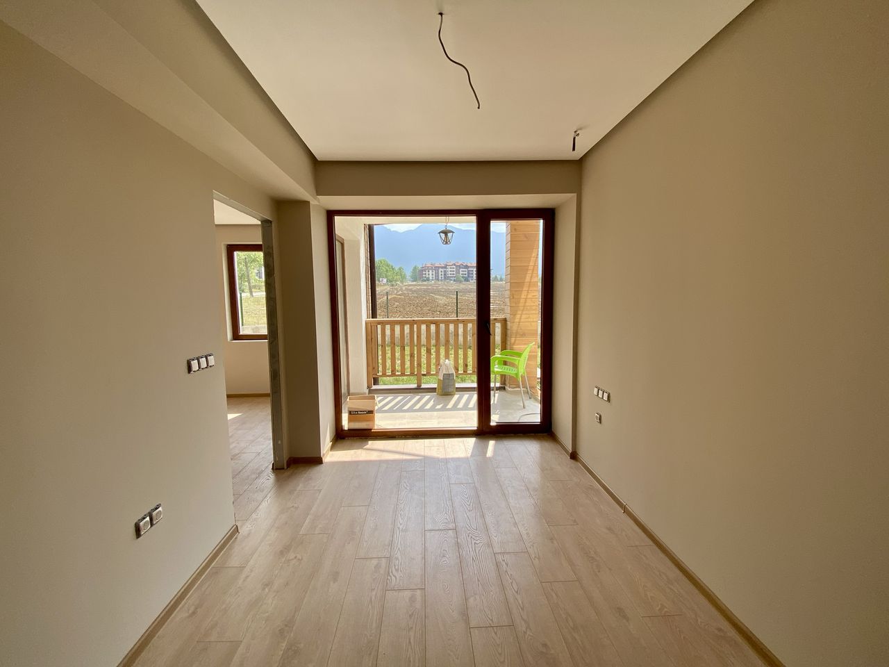 Продава се Двустаен апартамент в Разлог - 56 кв.м за 893 €/кв.м - Снимка #1