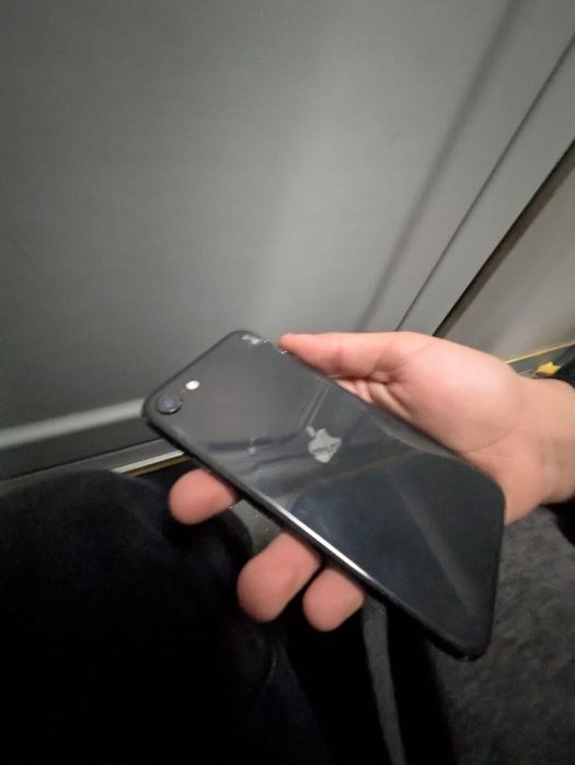 Айфон 2020 се 128