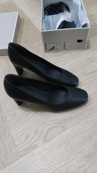 Pantofi Tamaris piele toc lat