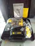 Stanley 18v cu 2 baterii 2ah,complet noua+fierastrau circular Stanley.