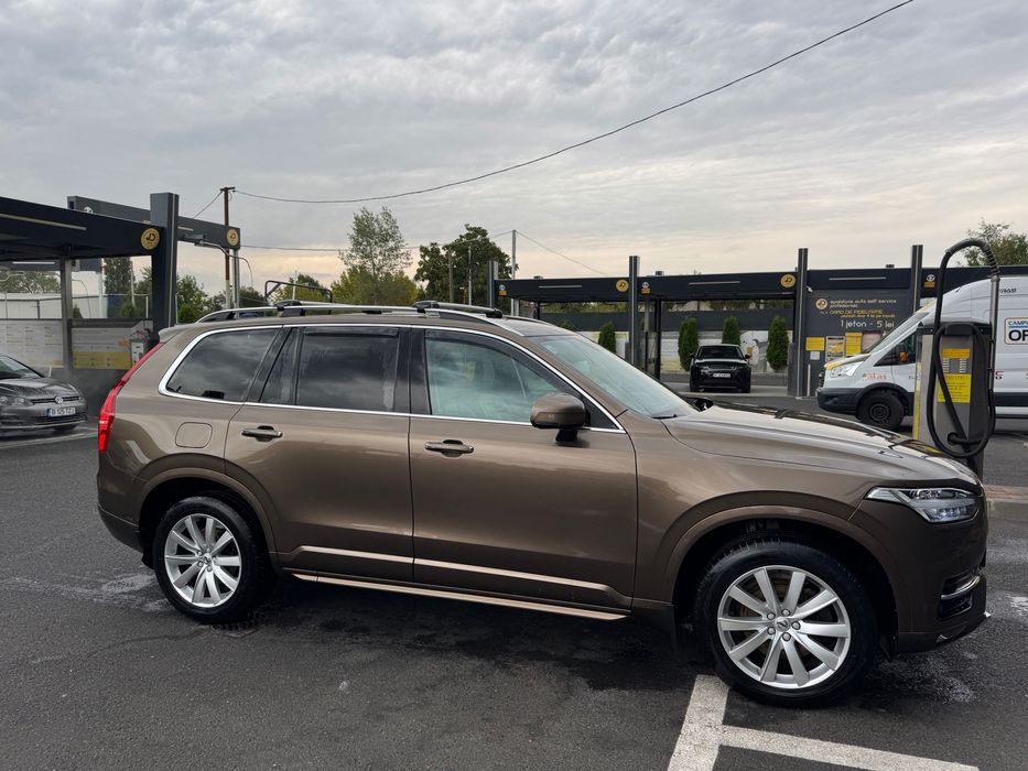 Volvo XC 90 Momentum