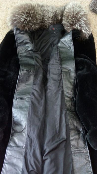 Срочно!Мутоновая шуба