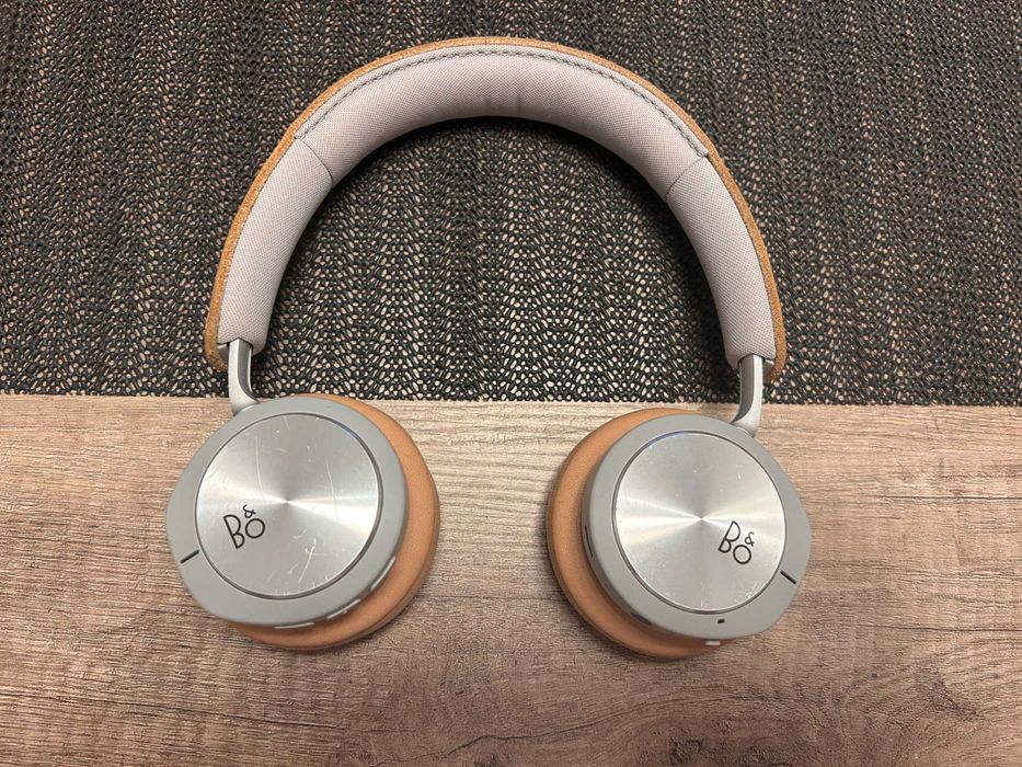Casti wireless Beoplay H8i by Bang & Olufsen