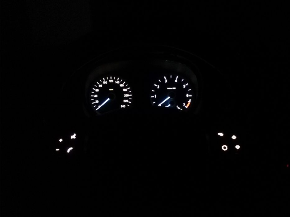 Kit lumini BMW Seria 1 3 5 F20 F30 E87 E46 E60 E90 LED bord ceasuri