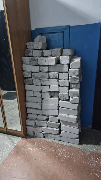 Отдам кирпичи, самовывоз