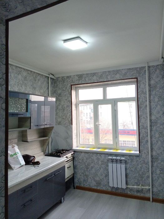 Uy sotiladi  1 honali BALKON yo