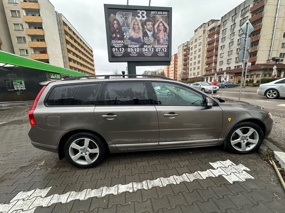 Volvo v70 2008година