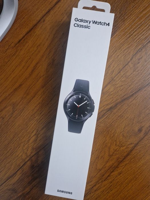 Смарт часы samsung watch 4. Срочно!!!