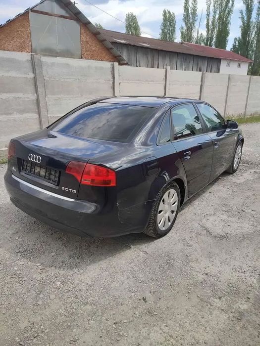 Usa fata stanga/ Usa fata dreapta/ Usa fata dreapta/Usa spate dreapta/ bara spate Audi A4 B7 berlina